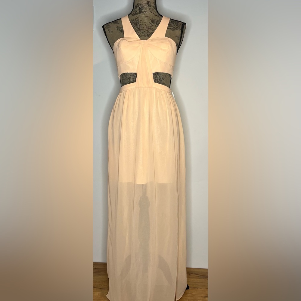 Light peach BCBGeneration